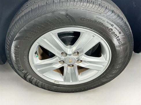 Used 2022 Chevrolet Trax LS w/ Tint and Cruise Package FWD image 11