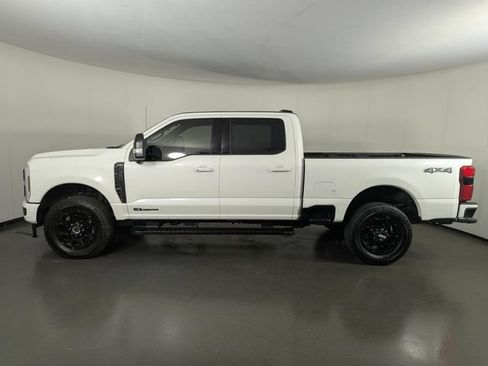 Used 2026 Ford F350 Lariat w/ Black Appearance Package AWD/4WD image 5