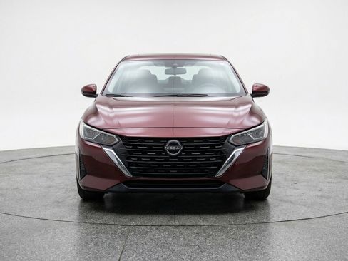 Used 2025 Nissan Sentra SV FWD image 2
