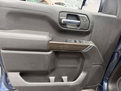 Certified 2022 Chevrolet Silverado 1500 RST w/ LPO, Blackout Package AWD/4WD image 16