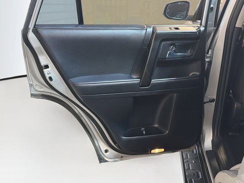 Used 2022 Toyota 4Runner TRD Off-Road Premium image 27