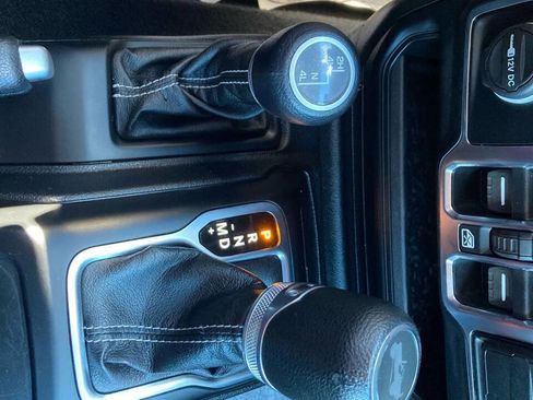 Used 2020 Jeep Wrangler Unlimited Sahara image 19