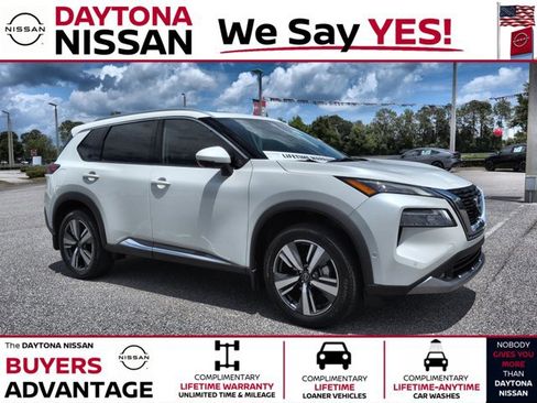 Certified 2022 Nissan Rogue SL w/ SL Premium Package FWD image 1