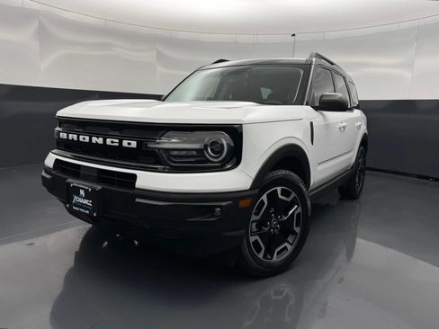 Used 2021 Ford Bronco Sport Outer Banks w/ Outer Banks Package AWD/4WD image 43