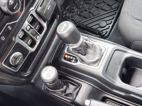 Used 2022 Jeep Wrangler Unlimited Sport image 21