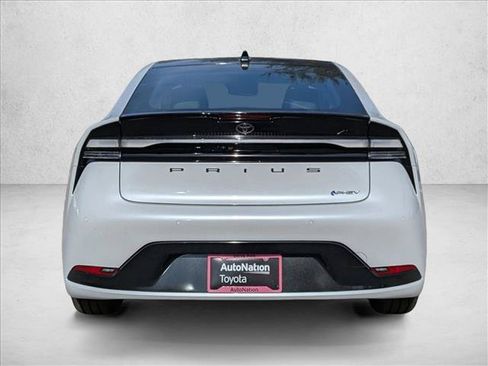 New 2026 Toyota Prius Plug-In Hybrid FWD image 7