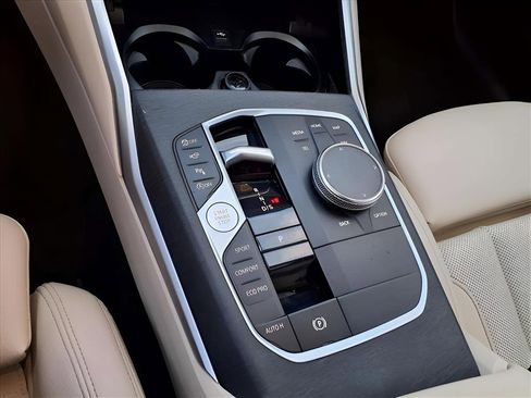 Used 2023 BMW 330i xDrive Sedan image 19