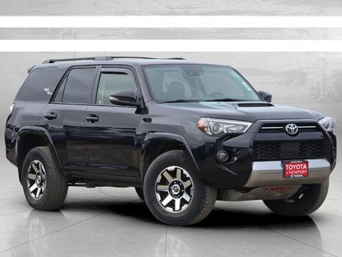 Used 2021 Toyota 4Runner TRD Off-Road Premium w/ Moonroof Package AWD/4WD image 2