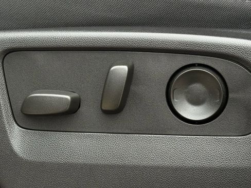 Certified 2024 Chevrolet Silverado 1500 Custom image 22