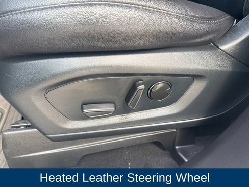 Used 2022 Ford Explorer Limited w/ Equipment Group 301A RWD image 11