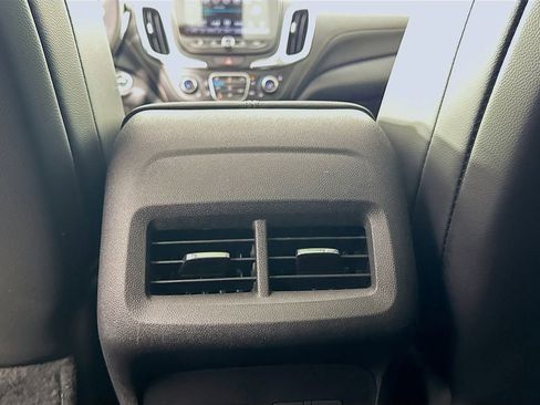 Used 2018 Chevrolet Equinox Premier image 33