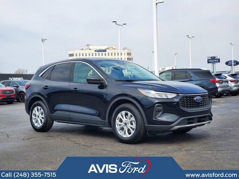 Used 2023 Ford Escape Active image 2