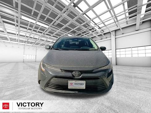 Used 2024 Toyota Corolla LE image 7