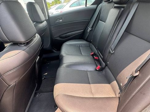 Used 2017 Acura ILX FWD image 12