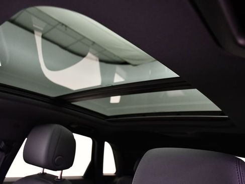 Used 2025 Audi Q3 2.0T Premium w/ Convenience Package image 18