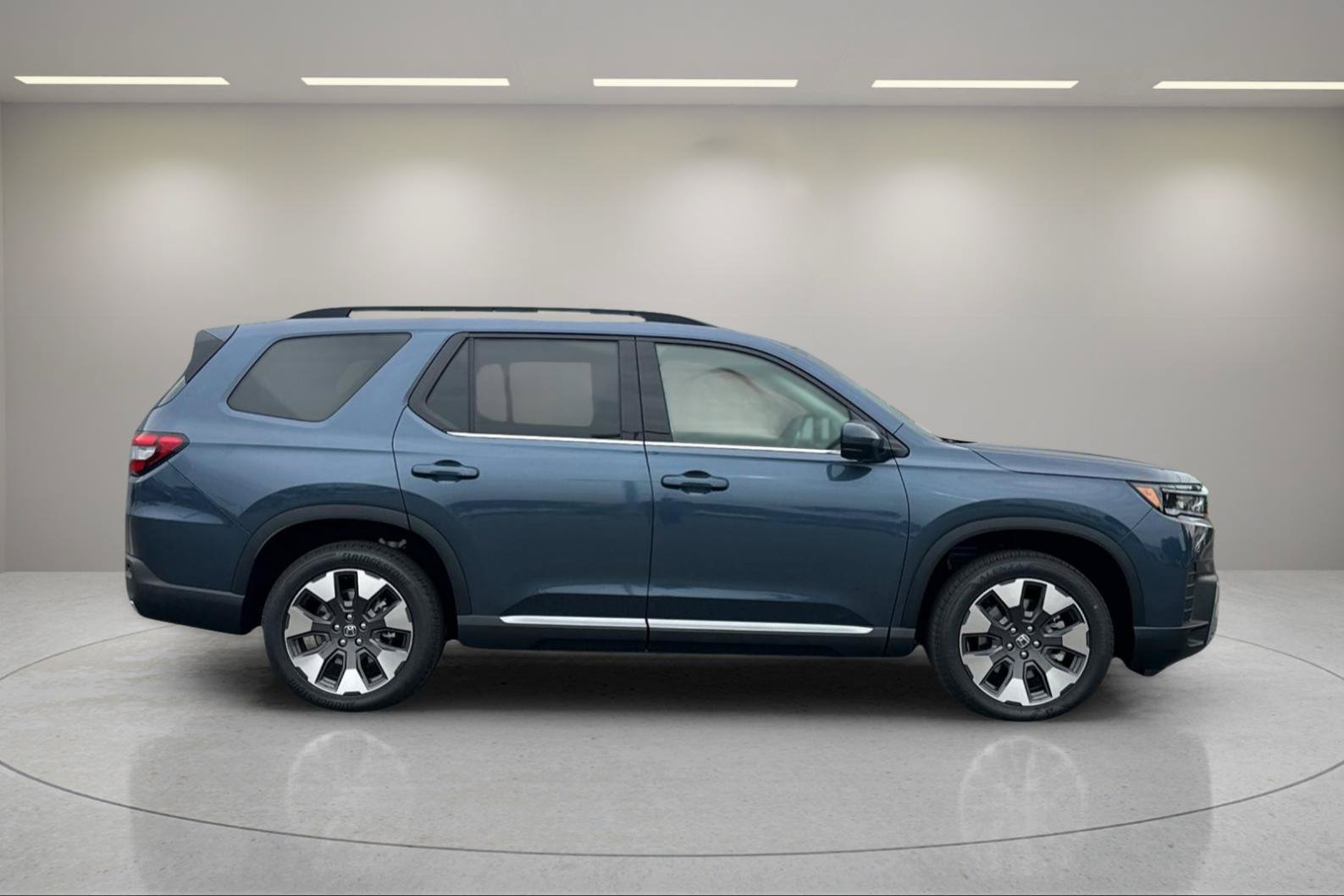 New 2026 Honda Pilot Elite image 2