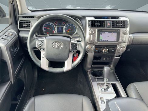 Used 2016 Toyota 4Runner SR5 image 27