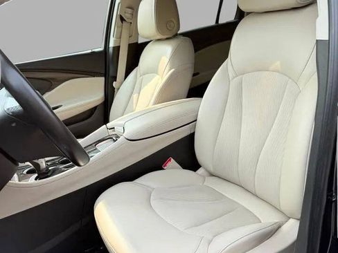 Used 2020 Buick Envision Preferred FWD image 25