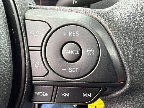 Certified 2025 Toyota RAV4 LE image 23