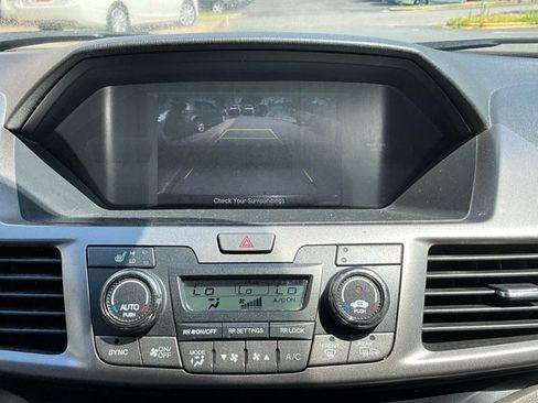 Used 2015 Honda Odyssey EX-L image 25