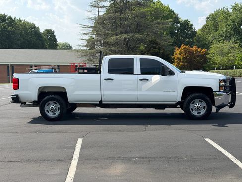 Used 2018 Chevrolet Silverado 2500 W/T RWD image 5