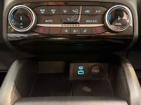 Used 2022 Ford Escape SEL image 26