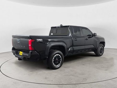 Used 2024 Toyota Tacoma TRD Off-Road w/ TRD Off Road Upgrade Package AWD/4WD image 5