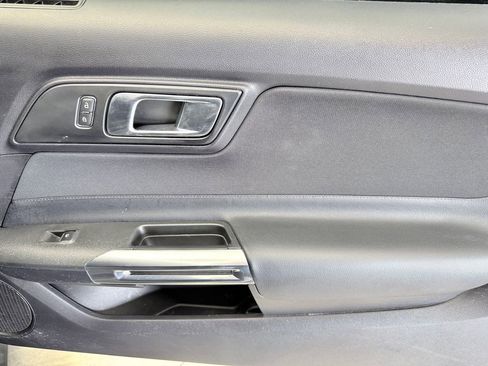 Used 2019 Ford Mustang Coupe w/ Ecoboost Performance Package image 15