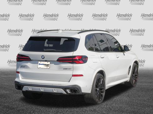 Used 2025 BMW X5 sDrive40i w/ M Sport Package RWD image 9