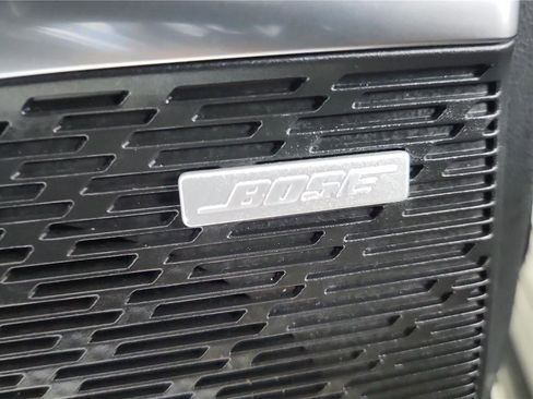 Used 2025 Buick Enclave Preferred image 16