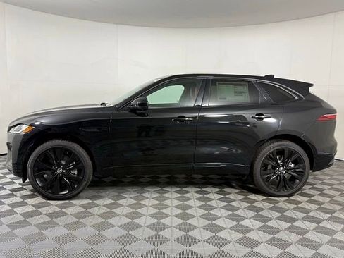 New 2026 Jaguar F-PACE R-Dynamic S image 3