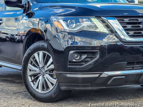 Used 2020 Nissan Pathfinder S AWD/4WD image 3