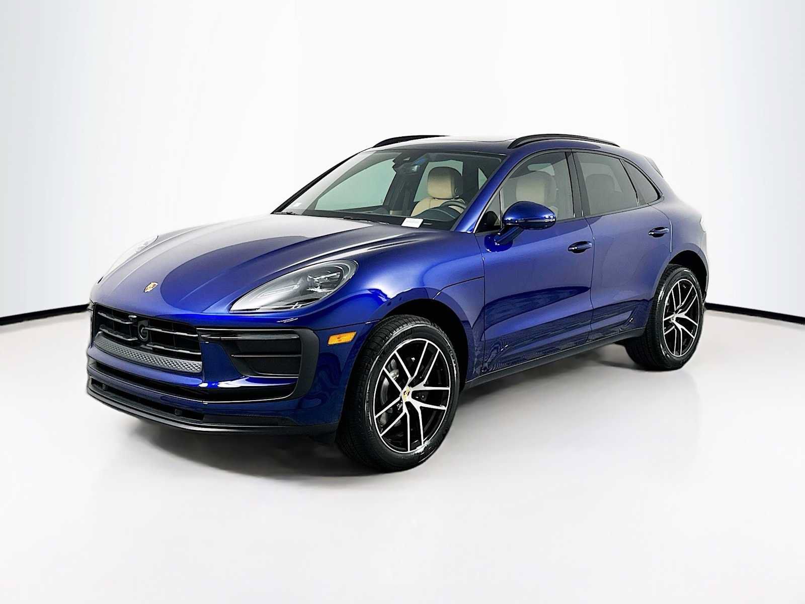 Used 2026 Porsche Macan AWD/4WD image 1