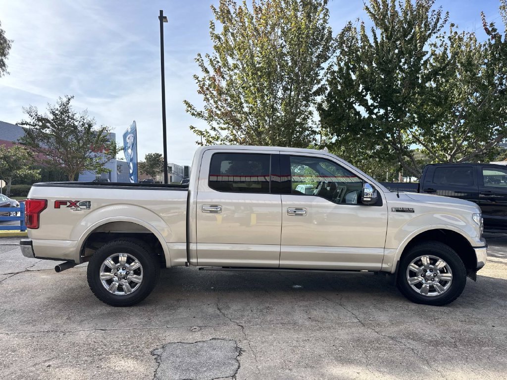 Used 2018 Ford F150 Lariat w/ Equipment Group 502A Luxury AWD/4WD image 9