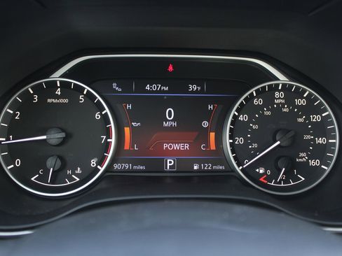 Used 2017 Nissan Maxima Platinum image 15