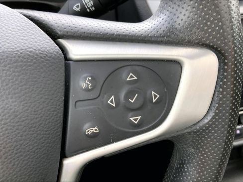 Used 2022 GMC Terrain SLE w/ Elevation Edition image 22