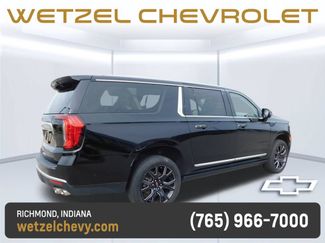 Used 2023 GMC Yukon XL Denali w/ Denali Reserve Package AWD/4WD video 3