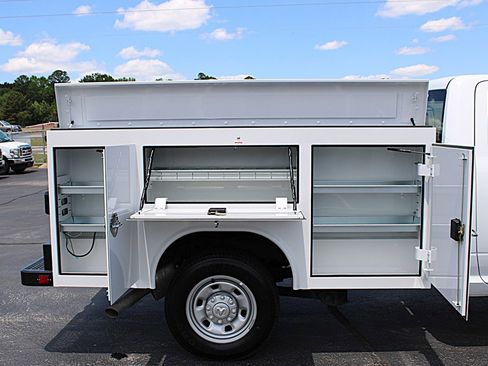 Used 2024 RAM 2500 Tradesman RWD image 13