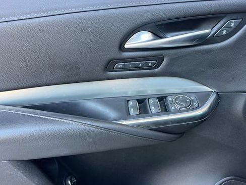 Used 2023 Cadillac XT4 Premium Luxury FWD image 11