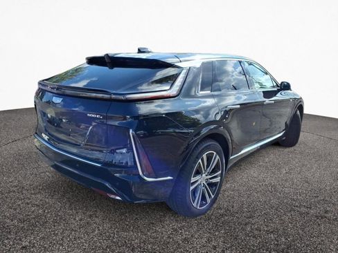 New 2026 Cadillac Lyriq Luxury w/ LPO, Floor Liner Package image 3