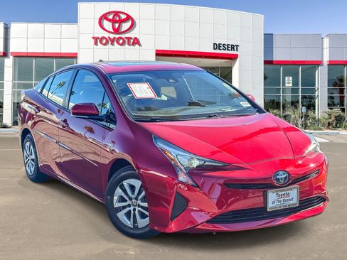 Used 2016 Toyota Prius Four w/ Advanced Technology Package image 1