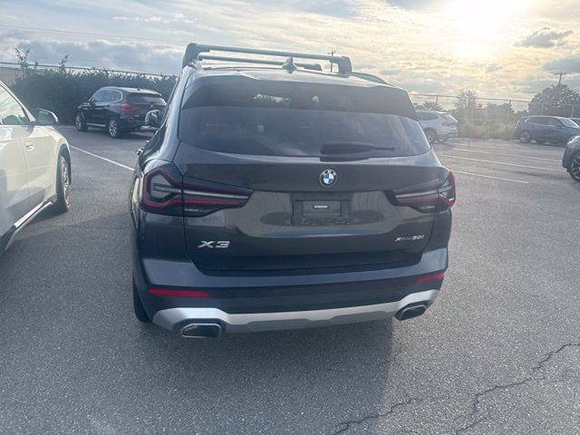 Used 2022 BMW X3 xDrive30i AWD/4WD image 13