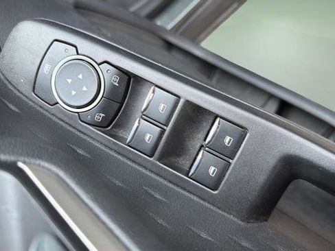 Used 2020 Ford Escape SEL image 11