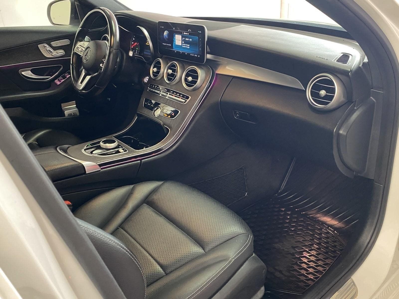 Used 2020 Mercedes-Benz C 300 4MATIC Sedan image 8