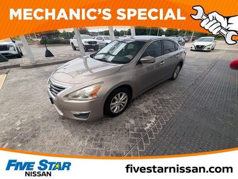Used 2014 Nissan Altima 2.5 S w/ Sport Value Package FWD image 18