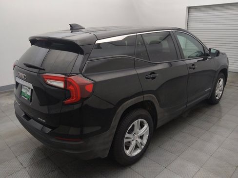 Used 2024 GMC Terrain SLE AWD/4WD image 9
