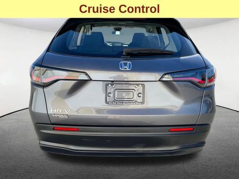 Used 2024 Honda HR-V LX image 10
