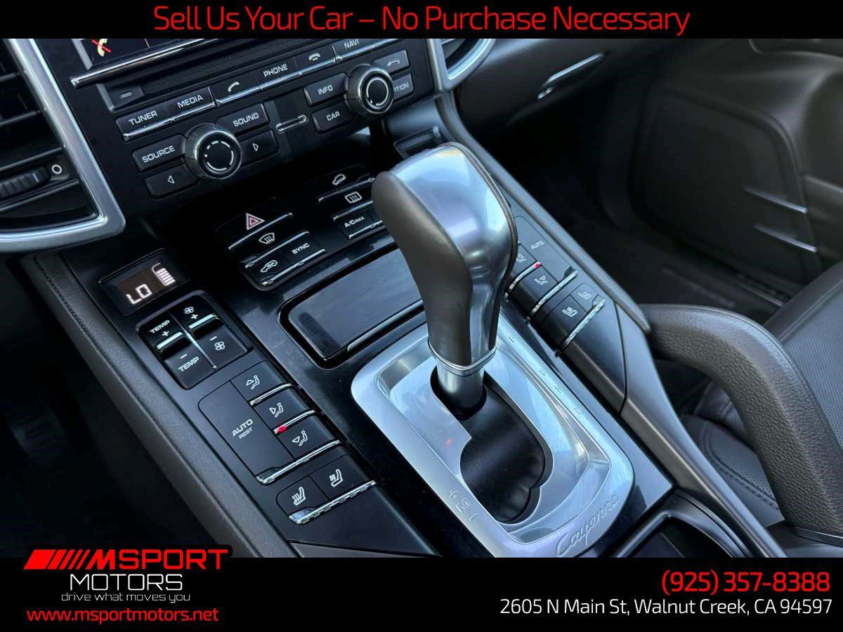 Used 2016 Porsche Cayenne AWD/4WD image 9