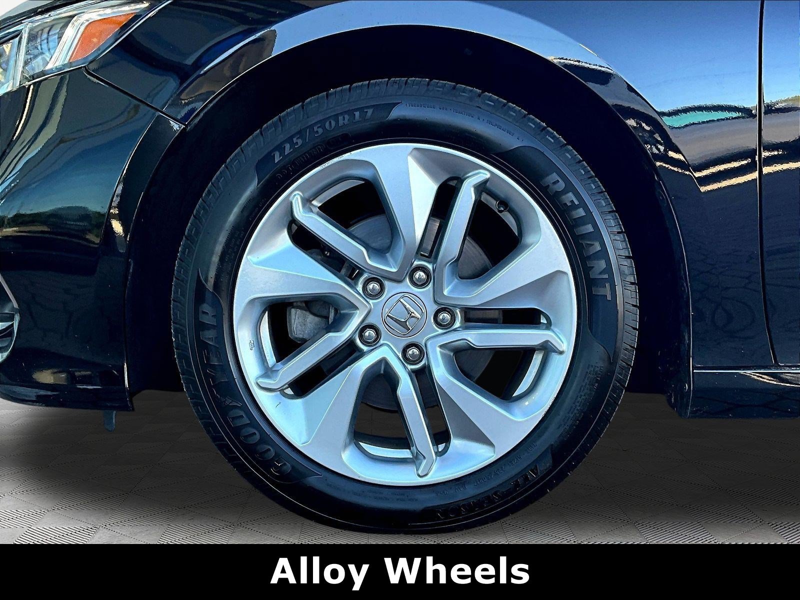Used 2018 Honda Accord LX image 31