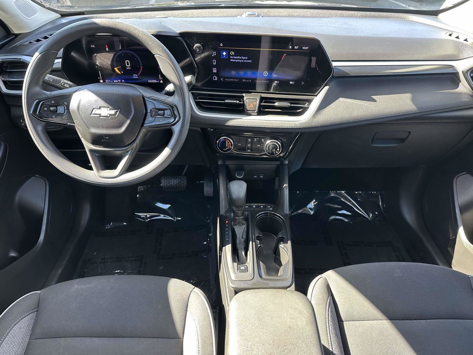 Used 2025 Chevrolet TrailBlazer LT AWD/4WD image 9